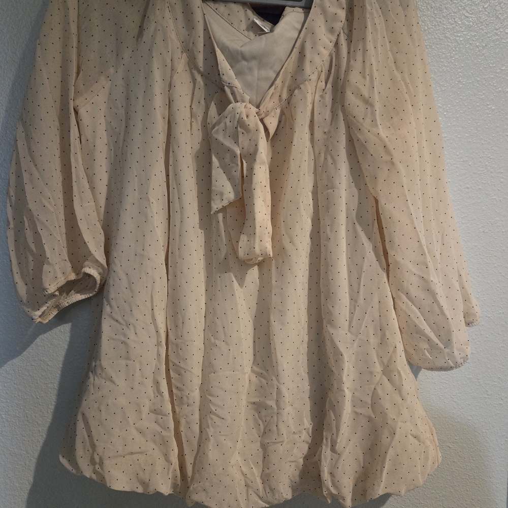 Dressbarn Cream Polka Dot Tie-Neck Elastic Bottom Blouse 1X